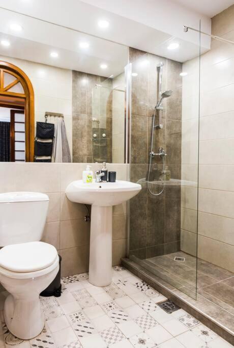 Classy Apartment Unirii Square Bucureşti Ngoại thất bức ảnh